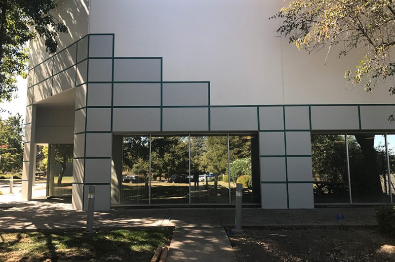 820-Riverside-1